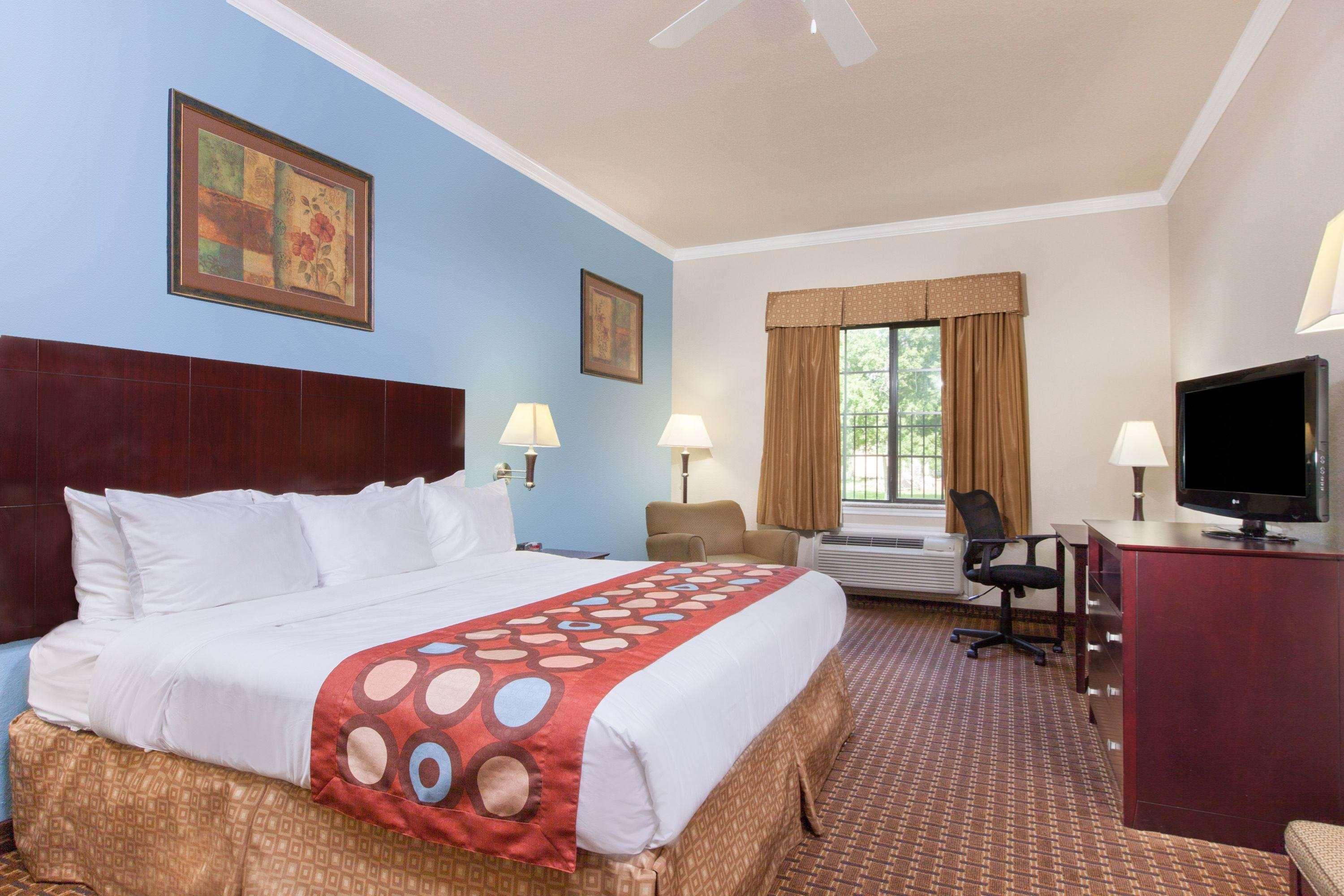 Aldine Super 8 By Wyndham Iah West/Greenspoint מראה חיצוני תמונה